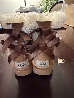 UGG Chestnut Suede Bailey Bow Booties with Ivory Shearling